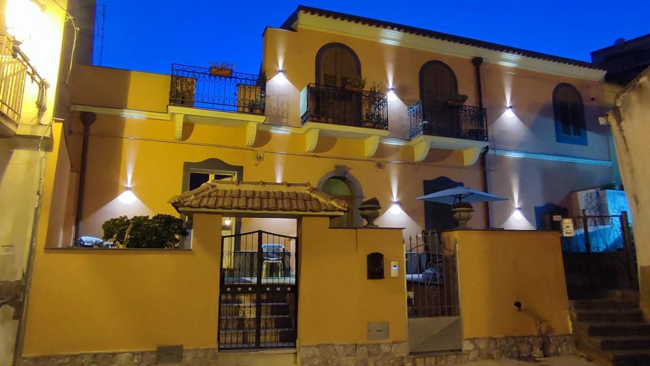 Sa Benedica - Luxury House Villa Calatabiano Bagian luar foto